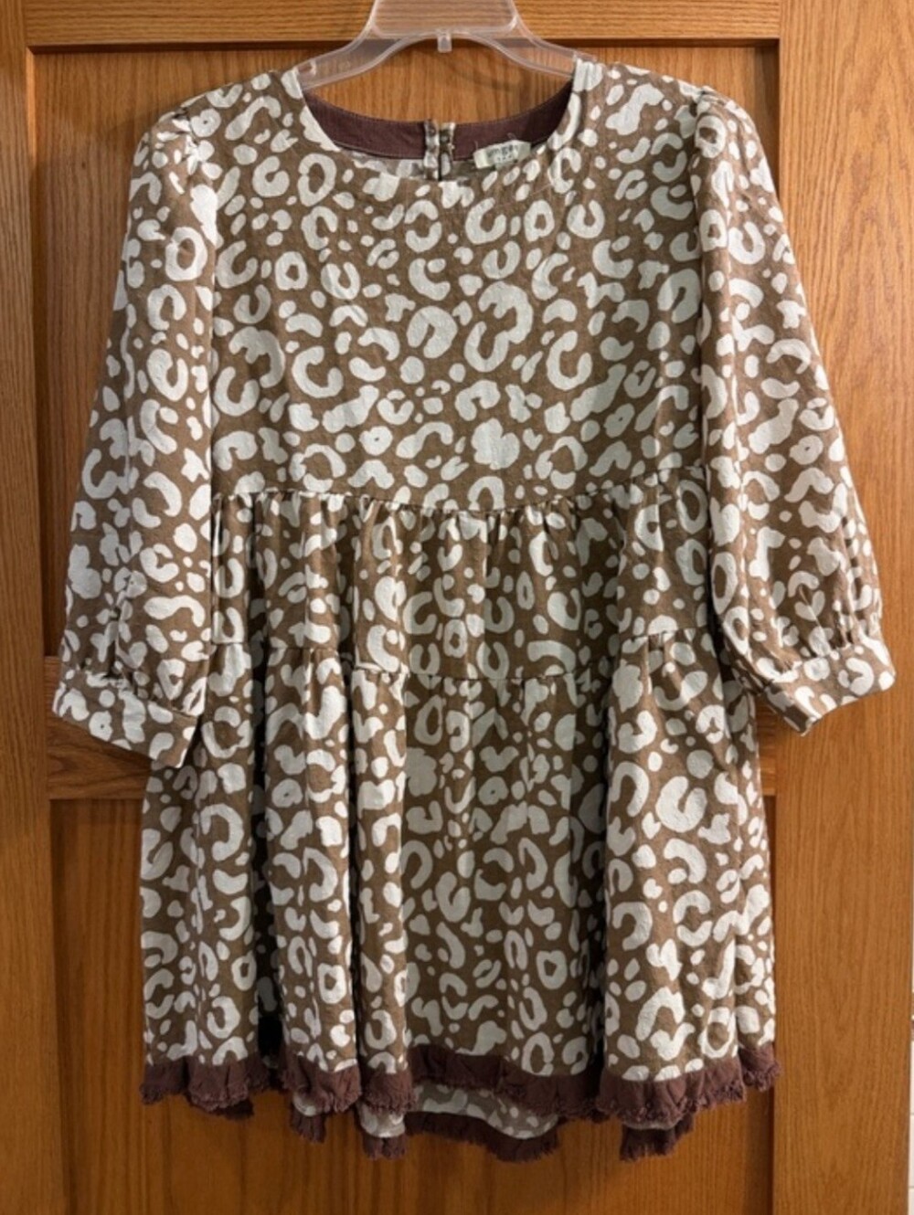 UMGEE size Large TOP brown & cream ELBOW SLEEVE very nice !!!